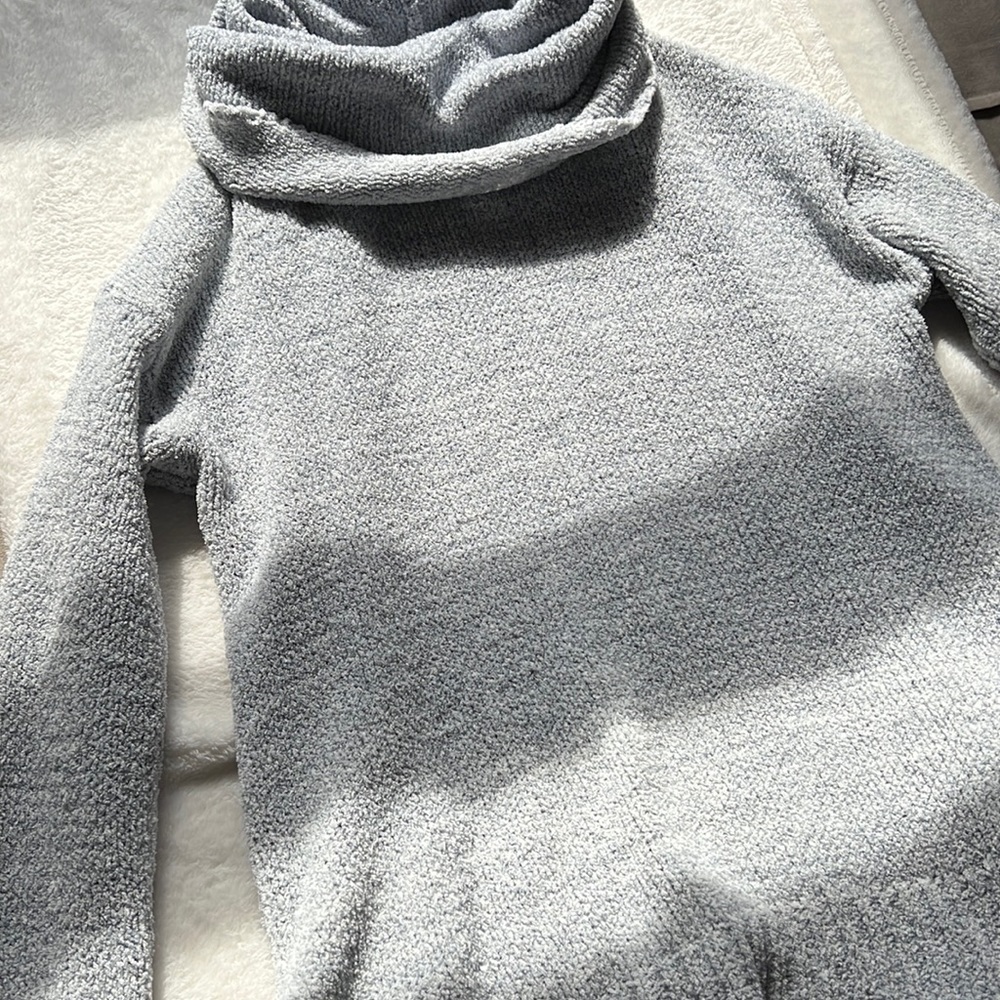 Warm turtle neck sweater